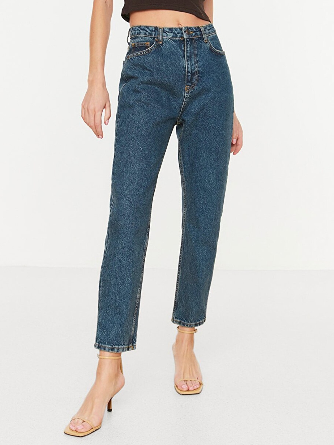 

Trendyol Women Blue Light Fade High Waist Mom Fit Pure Cotton Jeans