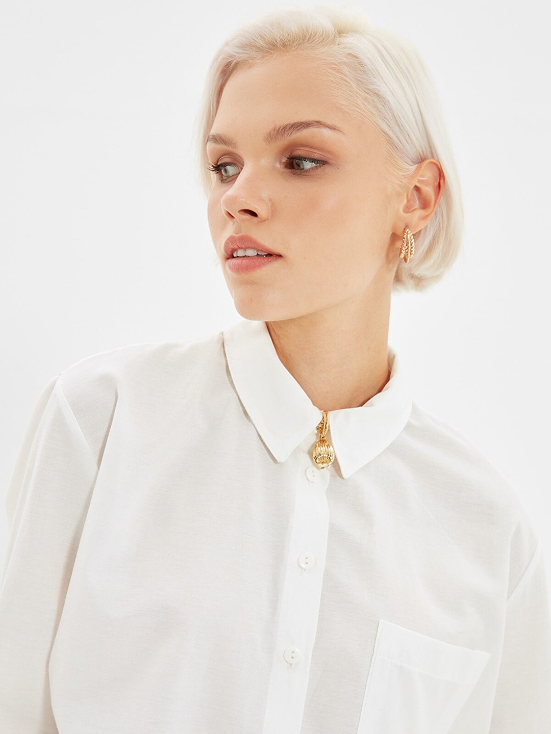 

Trendyol Women White Solid Casual Shirt