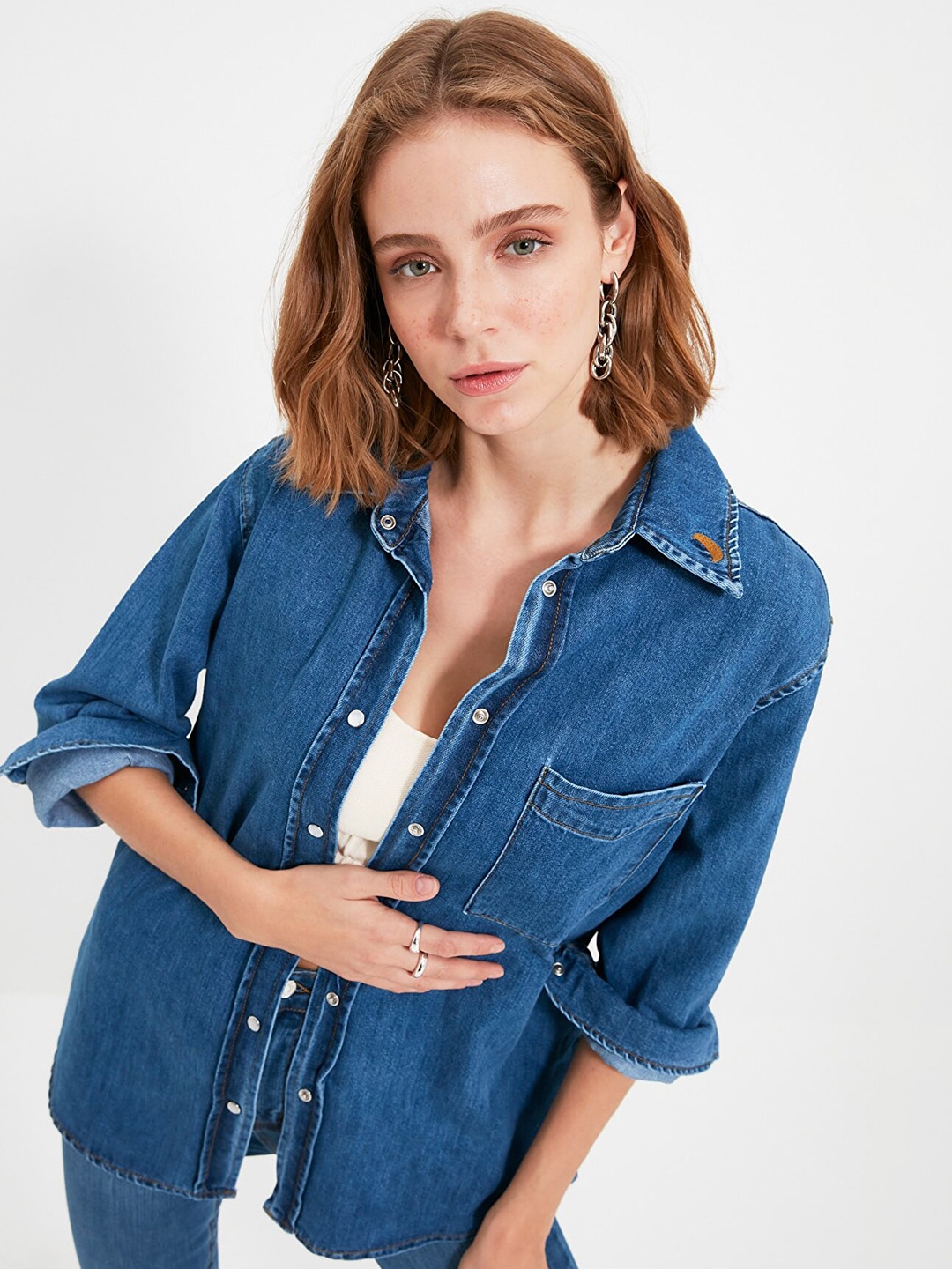 

Trendyol Women Blue Pure Cotton Denim Jacket