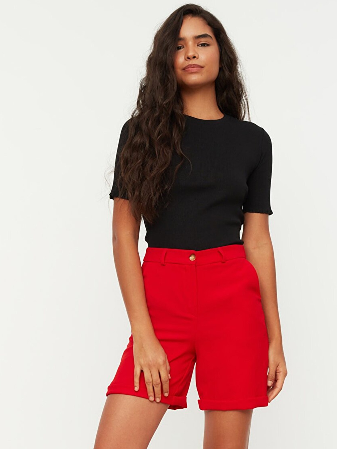 

Trendyol Women Red Solid Linen Shorts