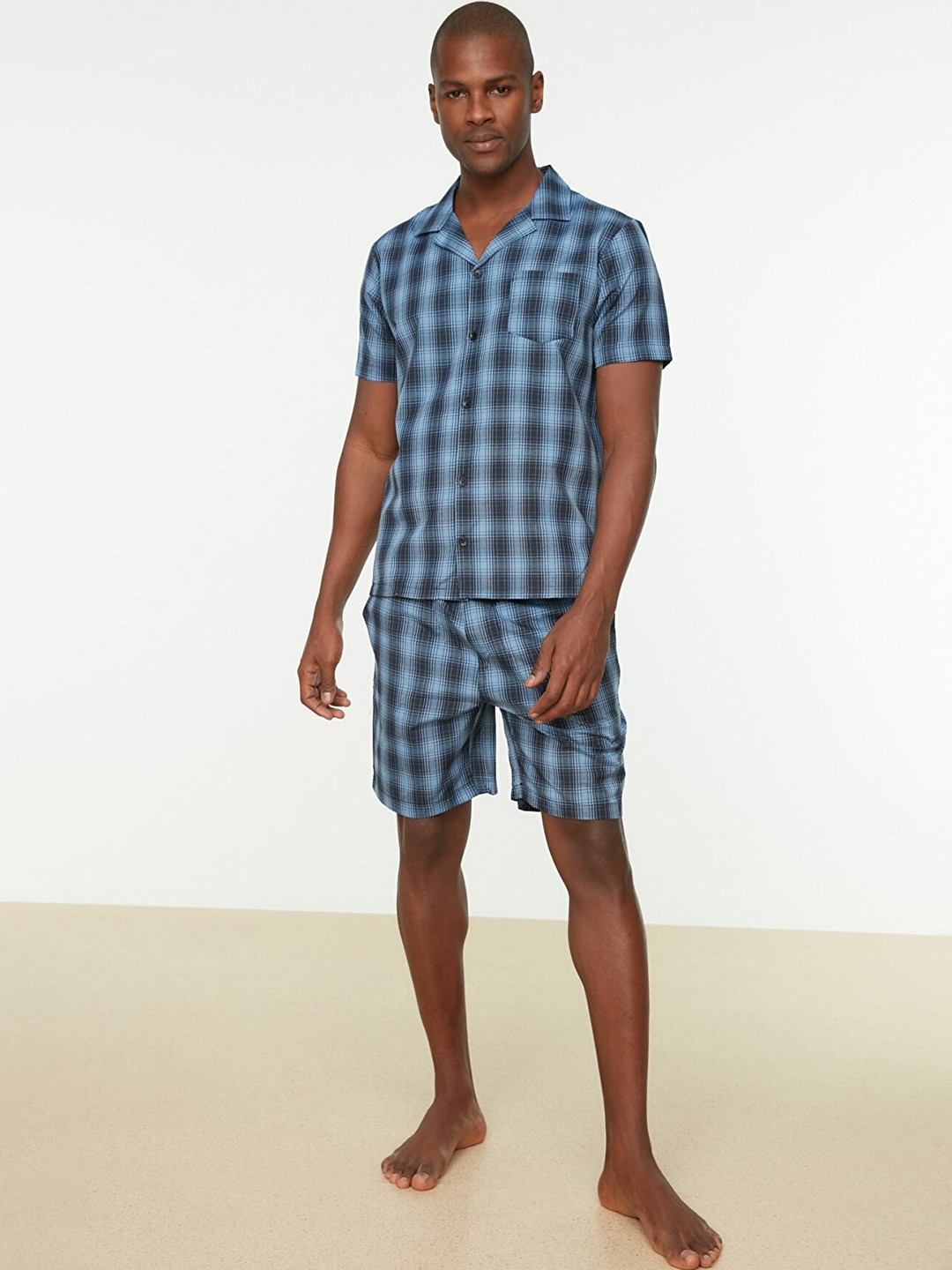 

Trendyol Men Blue Checked Shorts Set