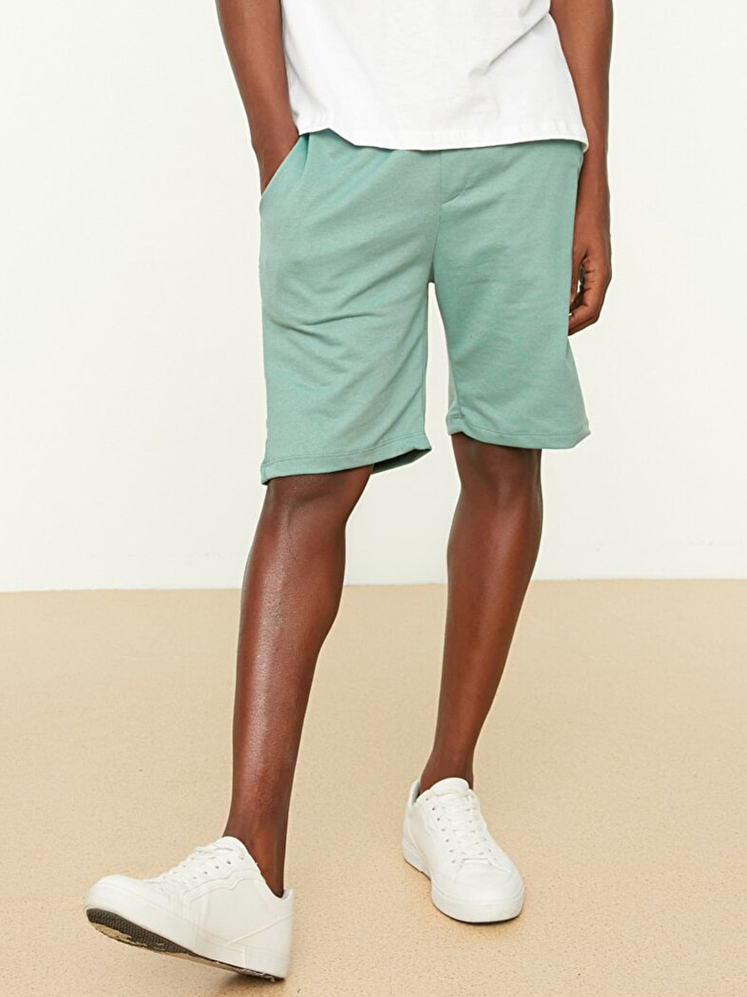 

Trendyol Men Mint Green Solid Shorts