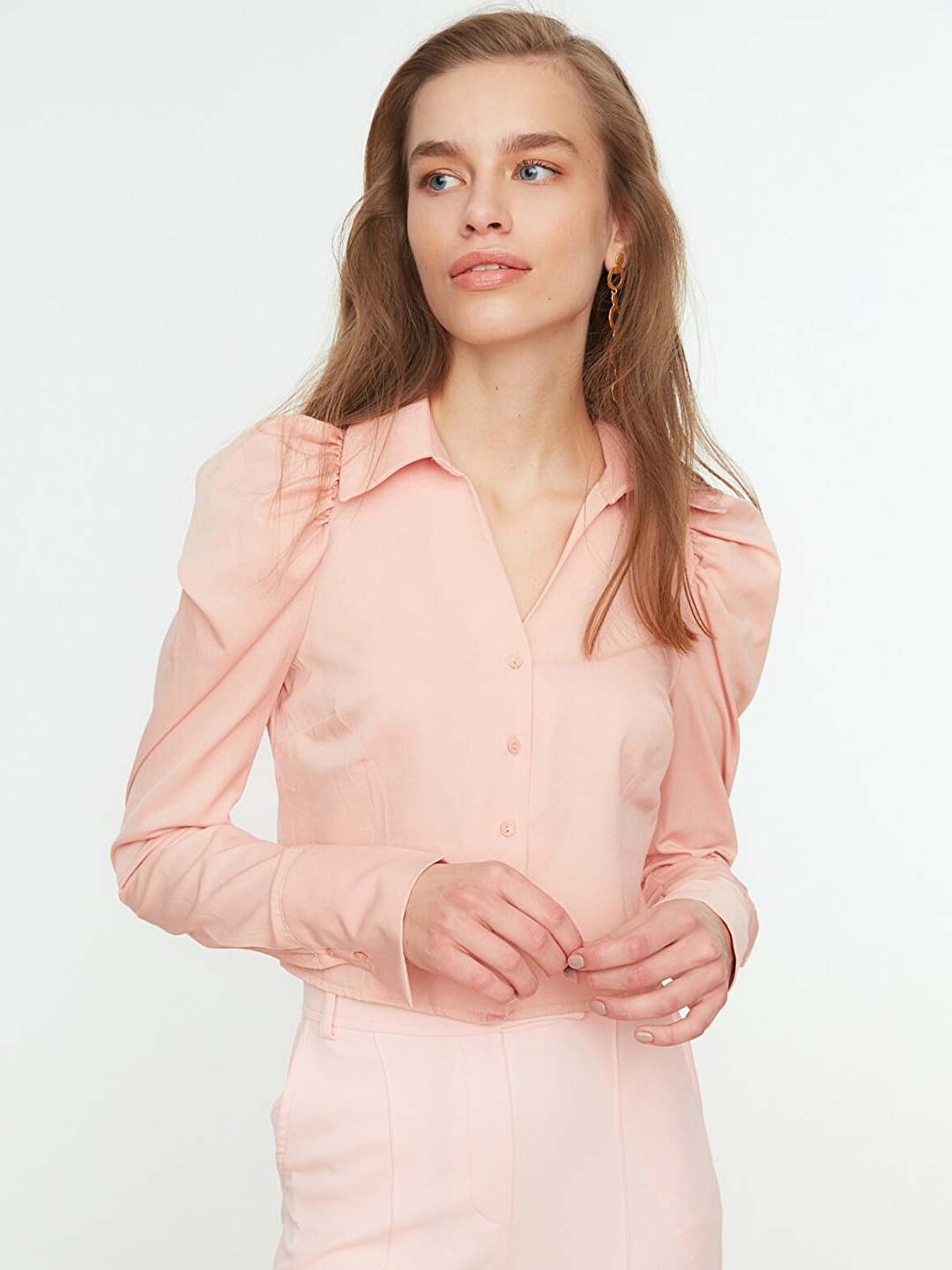 

Trendyol Women Pink Solid Casual Shirt