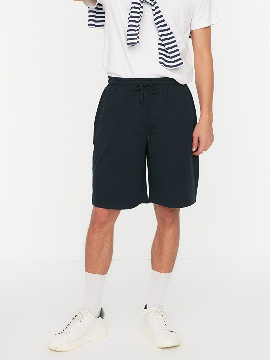 

Trendyol Men Navy Blue Shorts