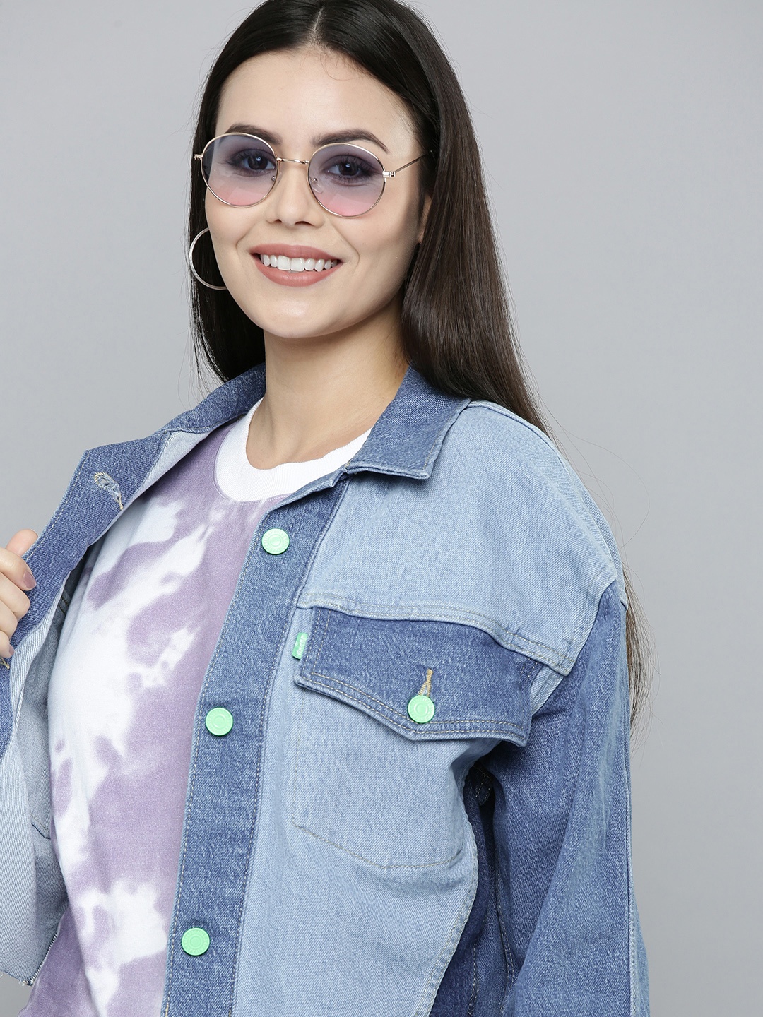 

Levis Women Blue Colourblocked Crop Denim Jacket