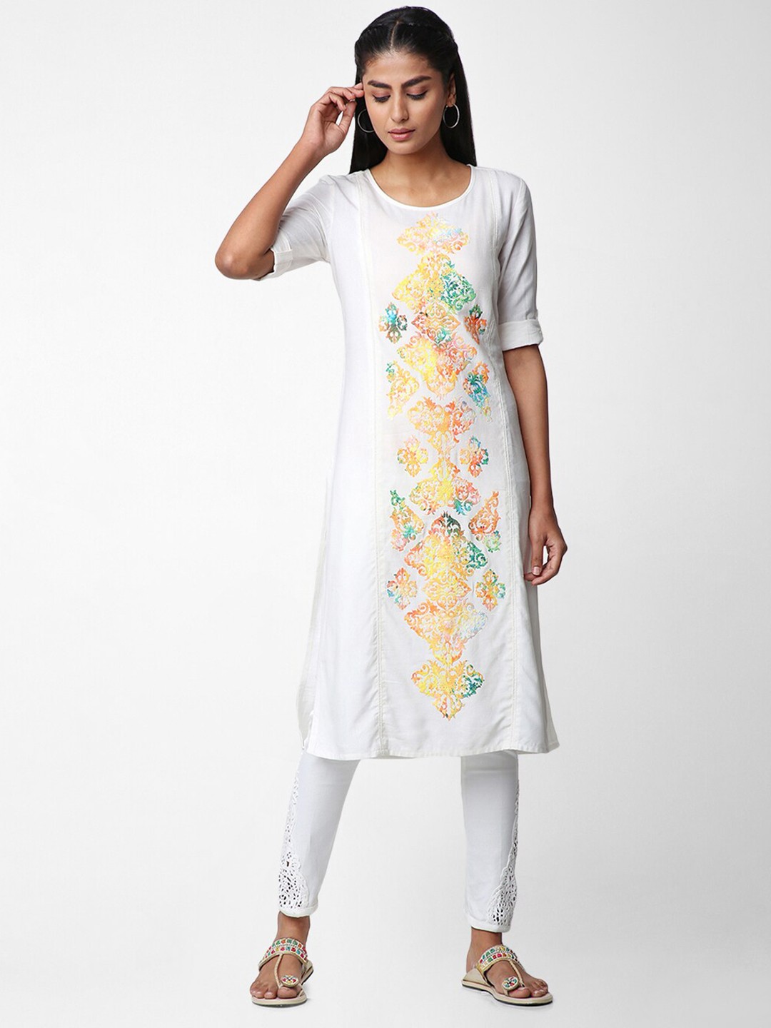 

Naari Women Off White Ethnic Motifs Embroidered Kurta