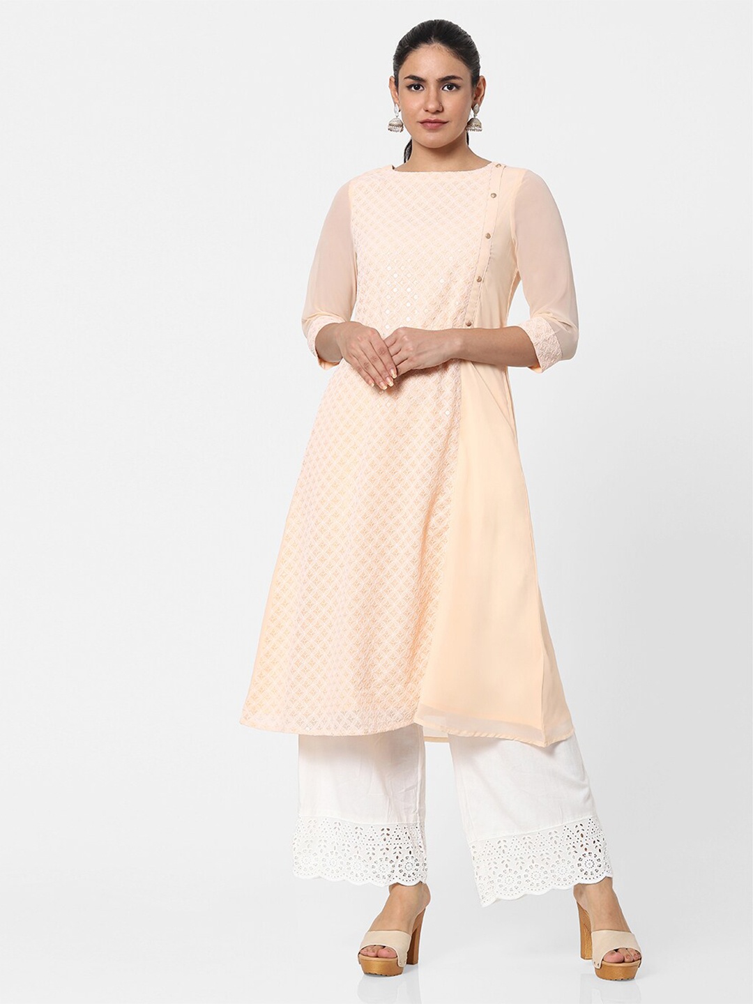 

Naari Women Beige Floral Embroidered Chikankari Cotton Kurta