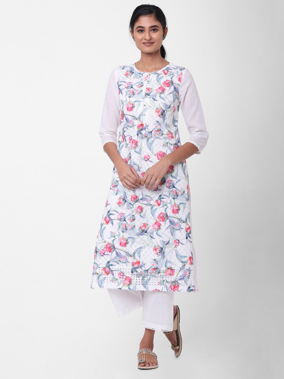 

Naari Women Off White & Pink Floral Printed Kurta