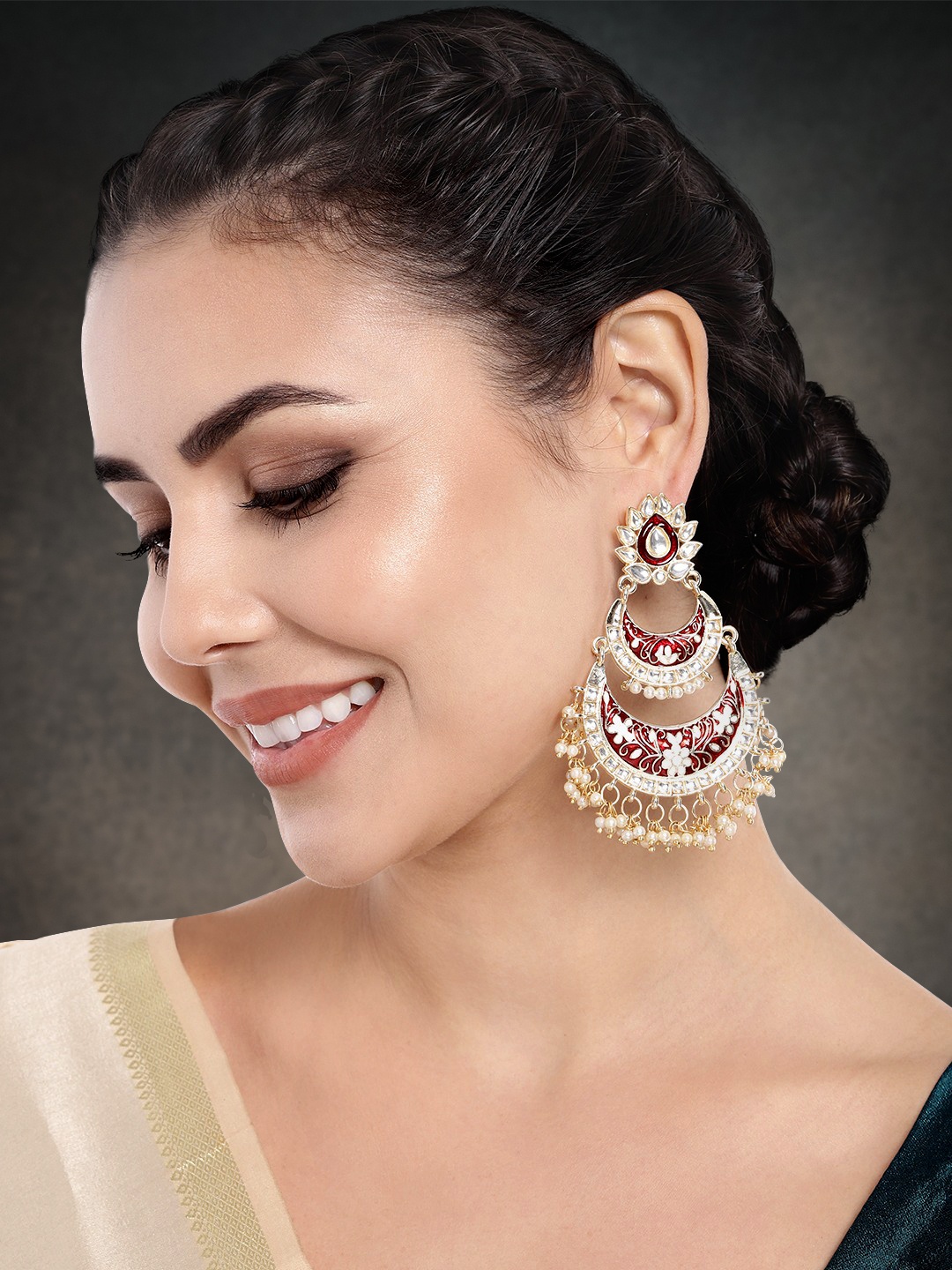 

Peora Maroon & Off White Gold-Plated Kundan Studded & Beaded Crescent Shaped Chandbalis