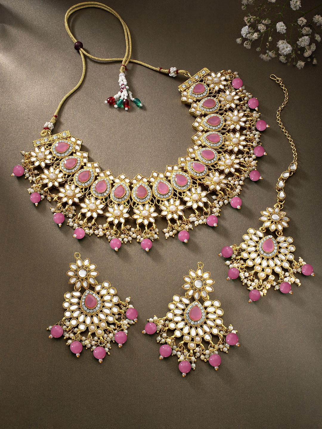 

PEORA Pink & White Gold Plated Kundan Pearls Jewellery Set