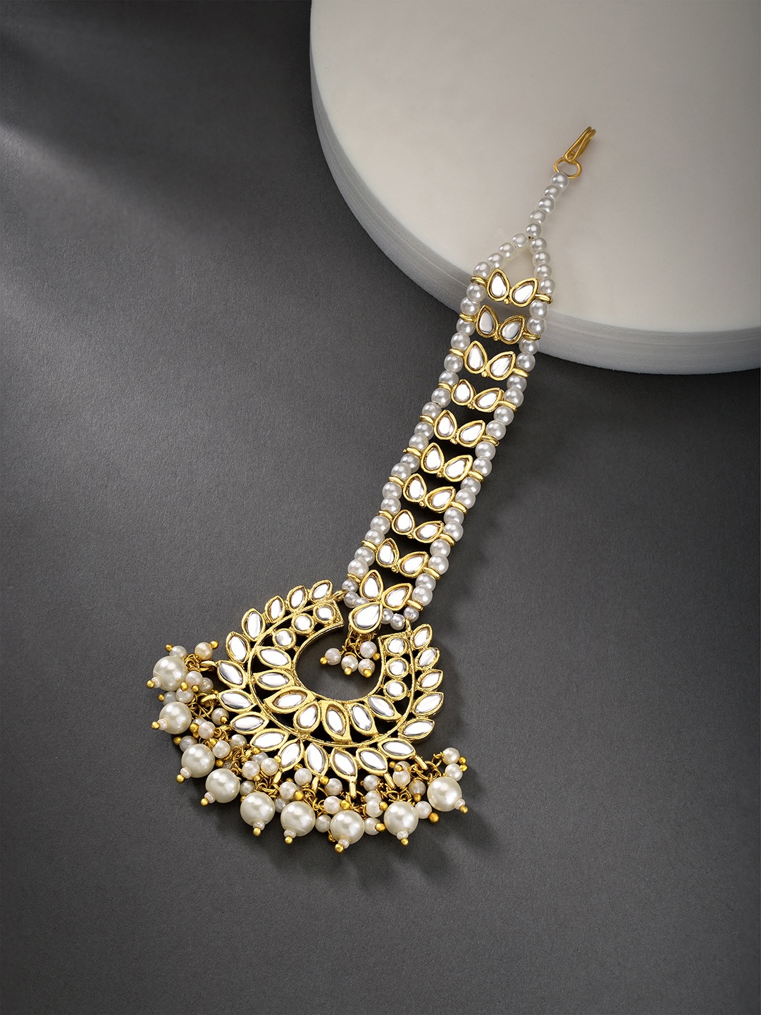 

Peora Gold Plated White Kundan Stone Studded Chandbali Design Dangling Maang Tikka
