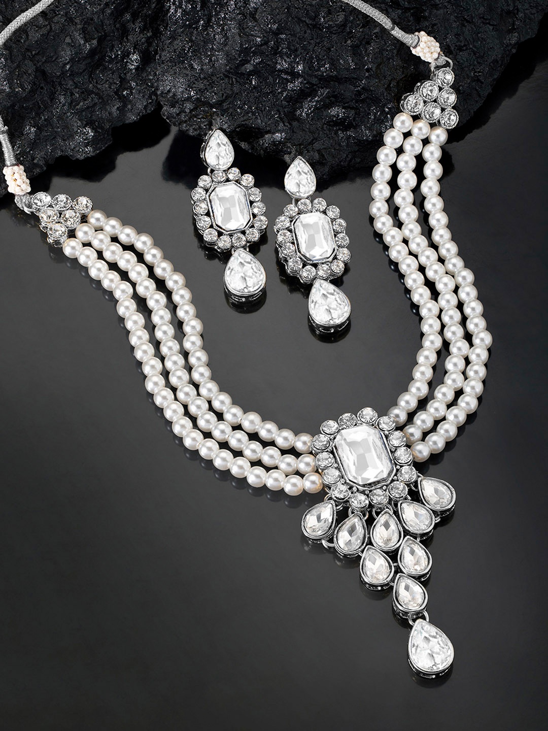 

Peora Silver-Plated Crystal Studded Jewellery Set