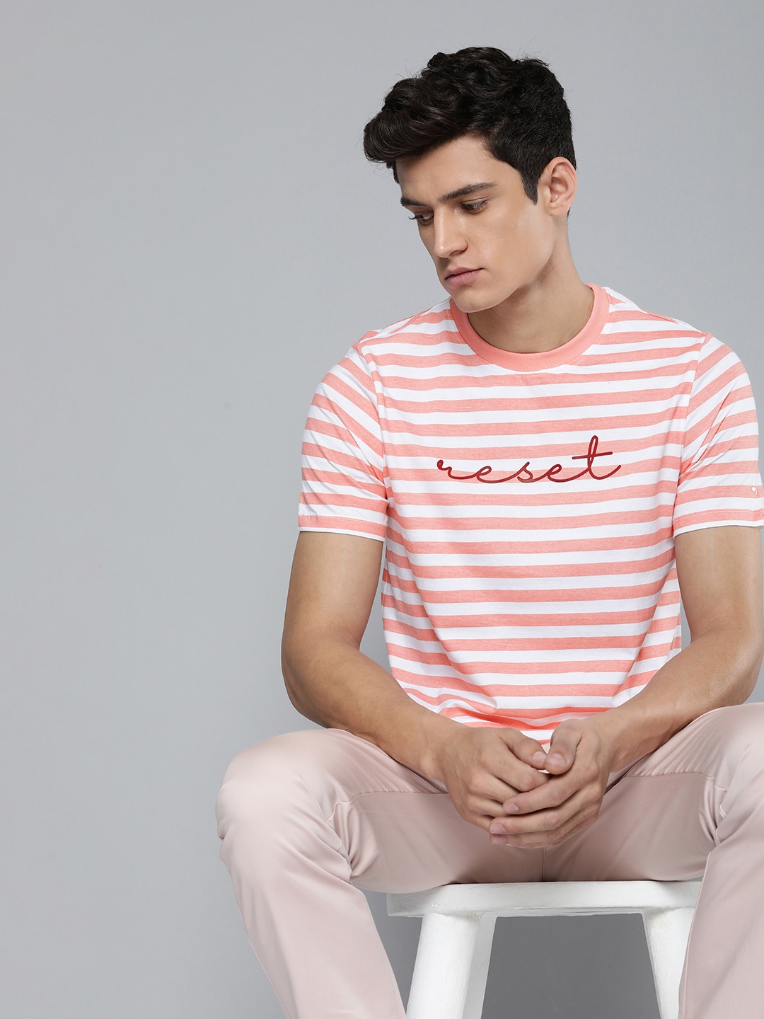 

ether Men White & Peach-Coloured Striped Pure Cotton T-shirt