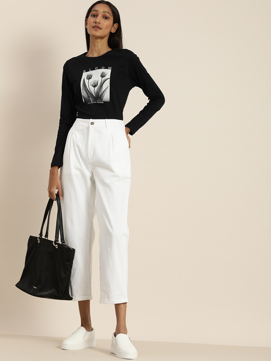 

ether Women Black & White Printed Pure Cotton T-shirt