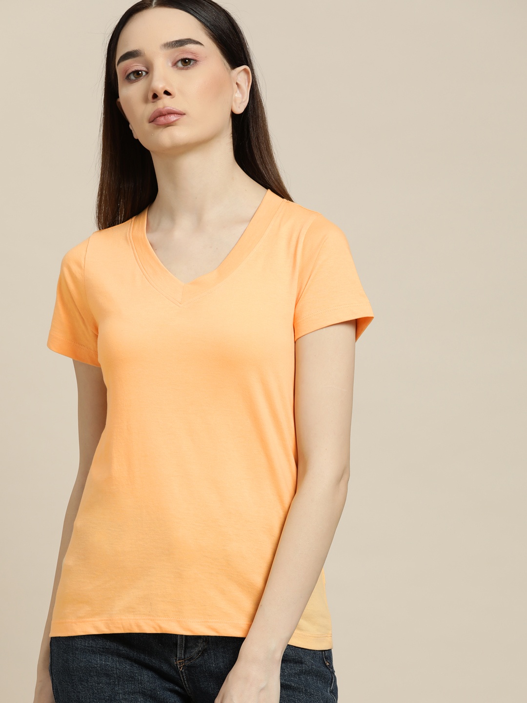 

ether Women Peach-Coloured Solid V-Neck T-shirt