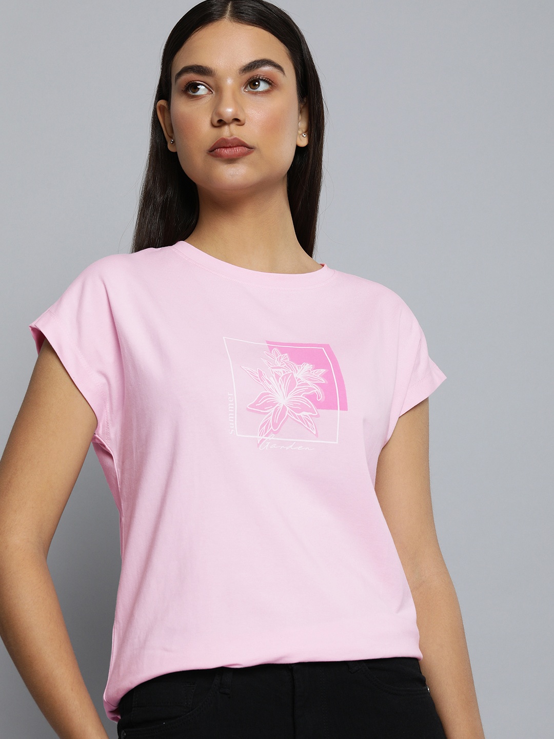 

ether Women Pink Short Sleeves Round Neck Floral Printed T-shirt