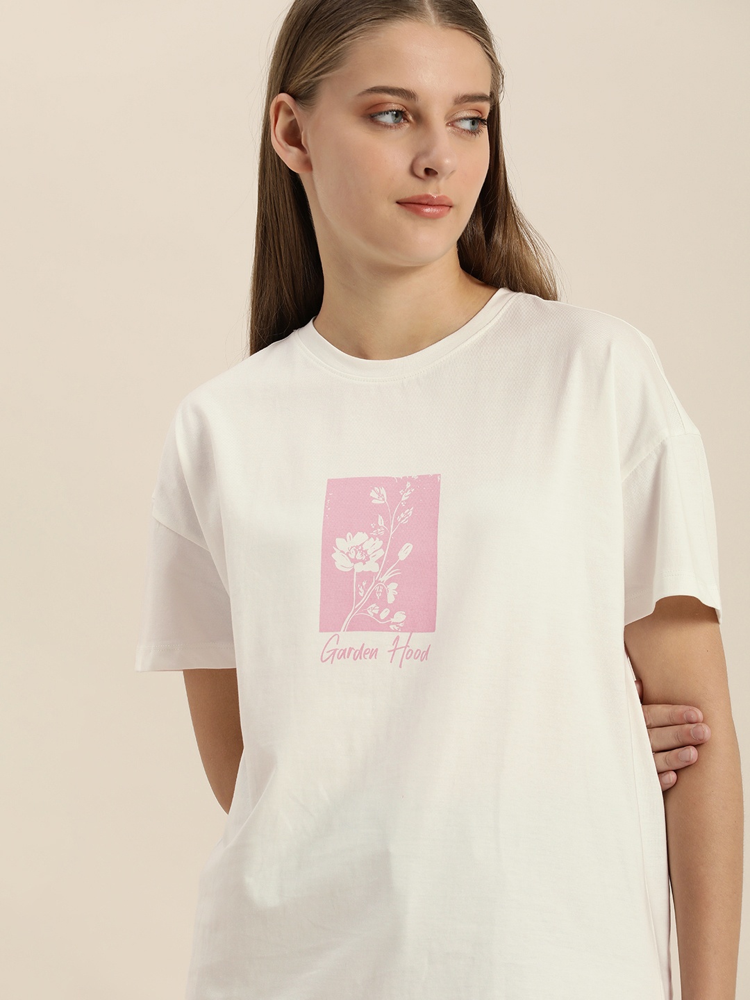 

ether Women White Floral Printed Drop-Shoulder Sleeves Pure Cotton T-shirt