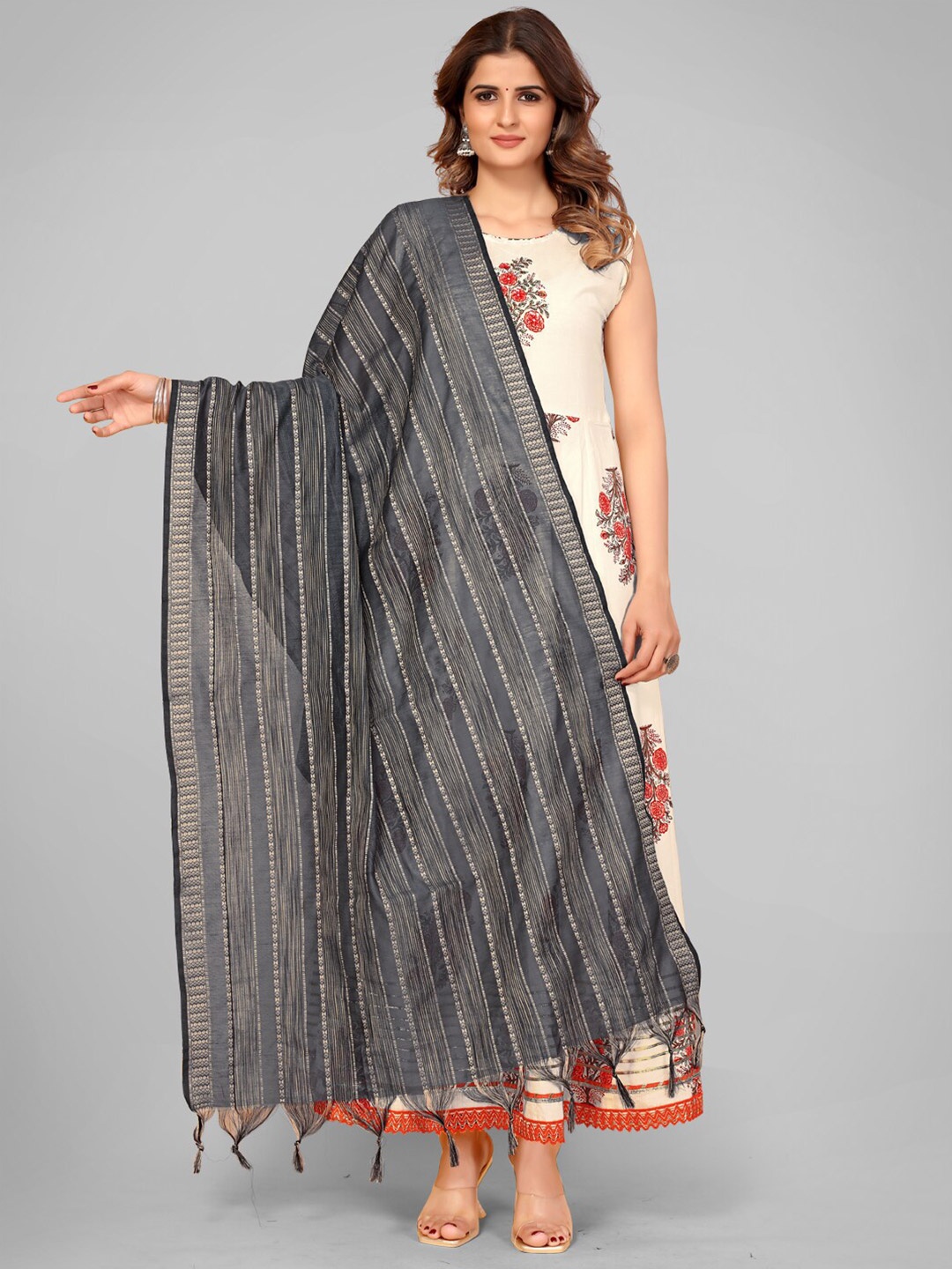 

Vbuyz Grey Striped Art Silk Woven Design Dupatta