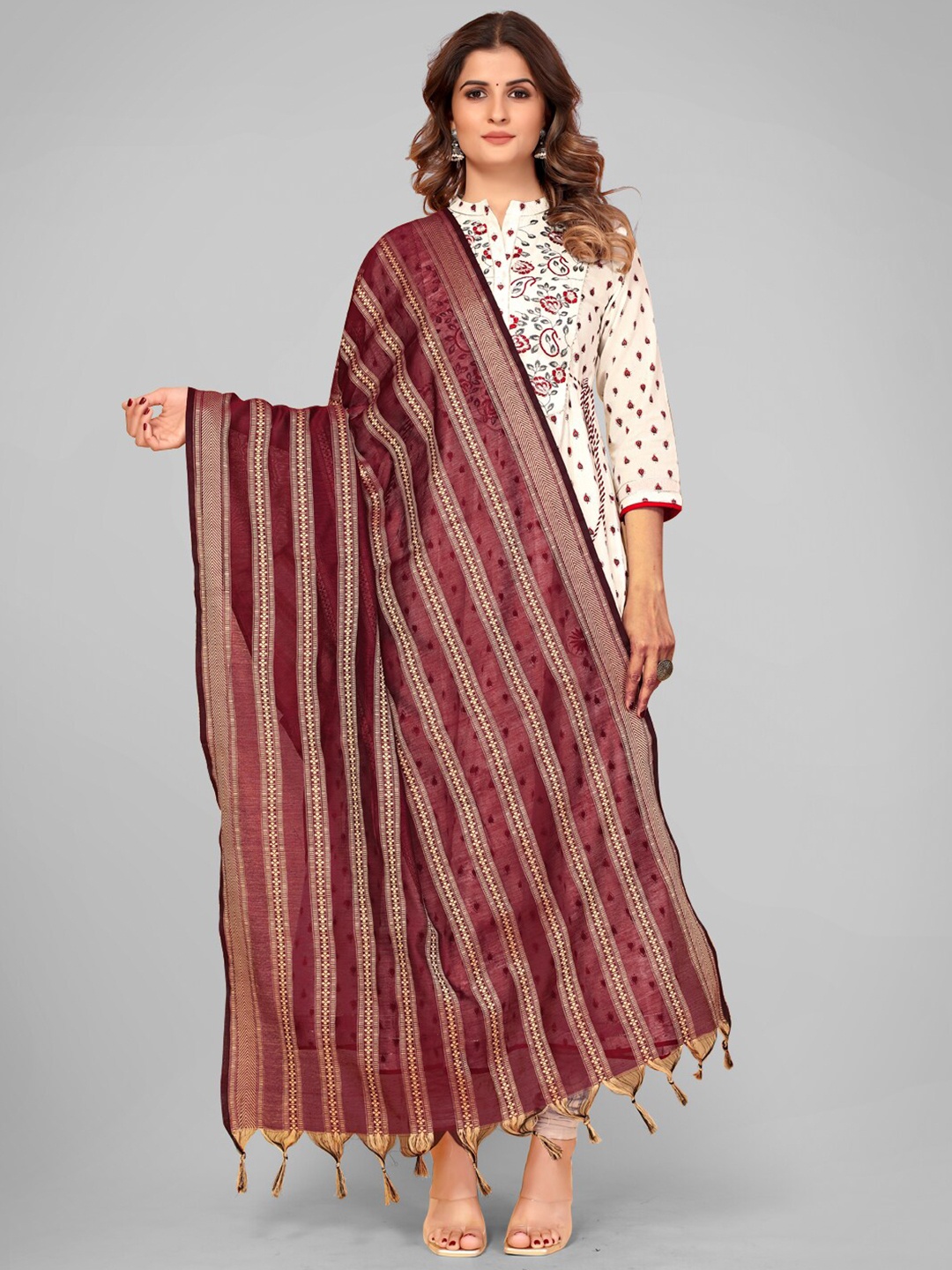 

Vbuyz Women Maroon & Cream Striped Dupatta