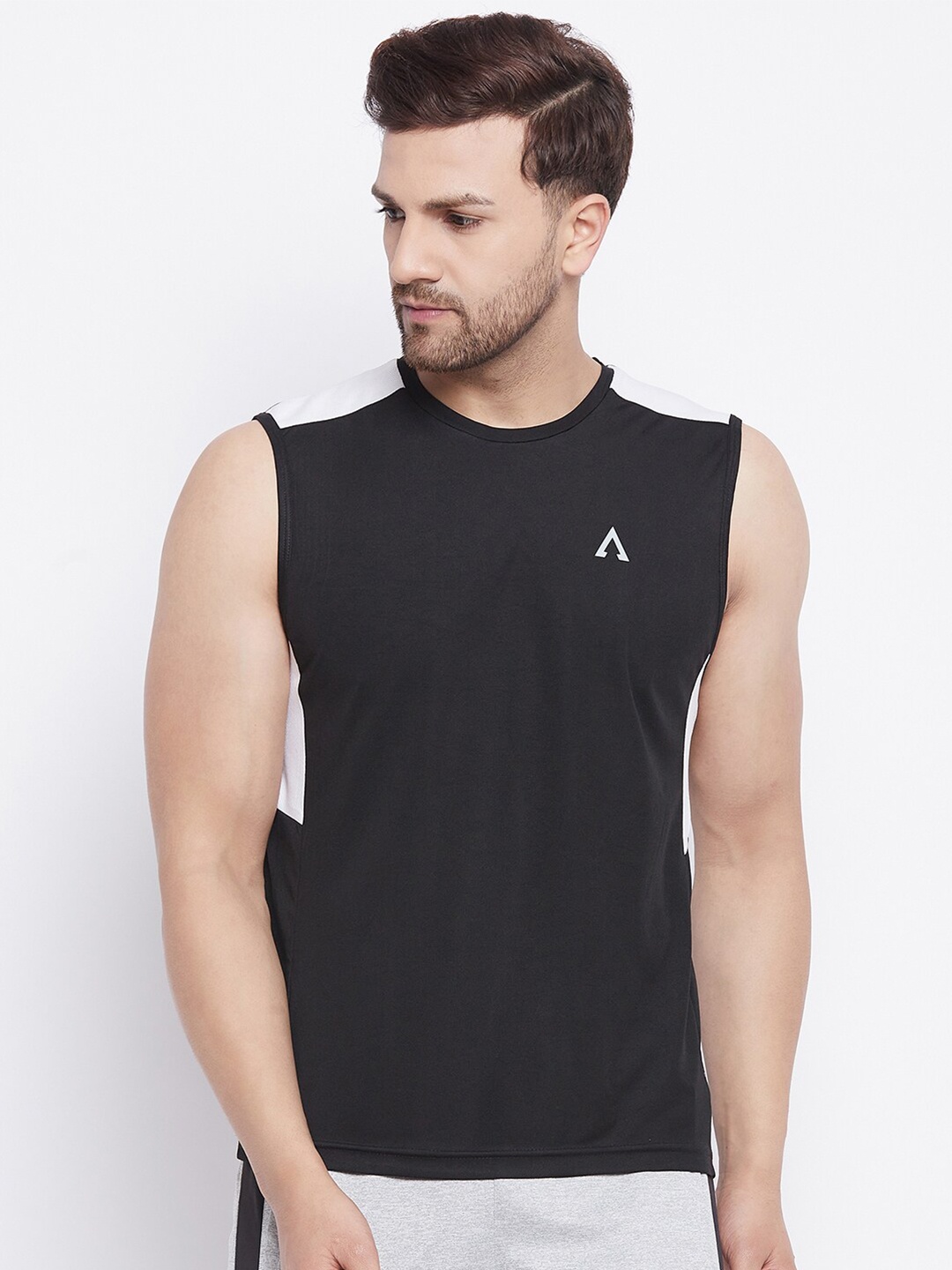 

AUSTIEX Men Black & White Slim Fit T-shirt