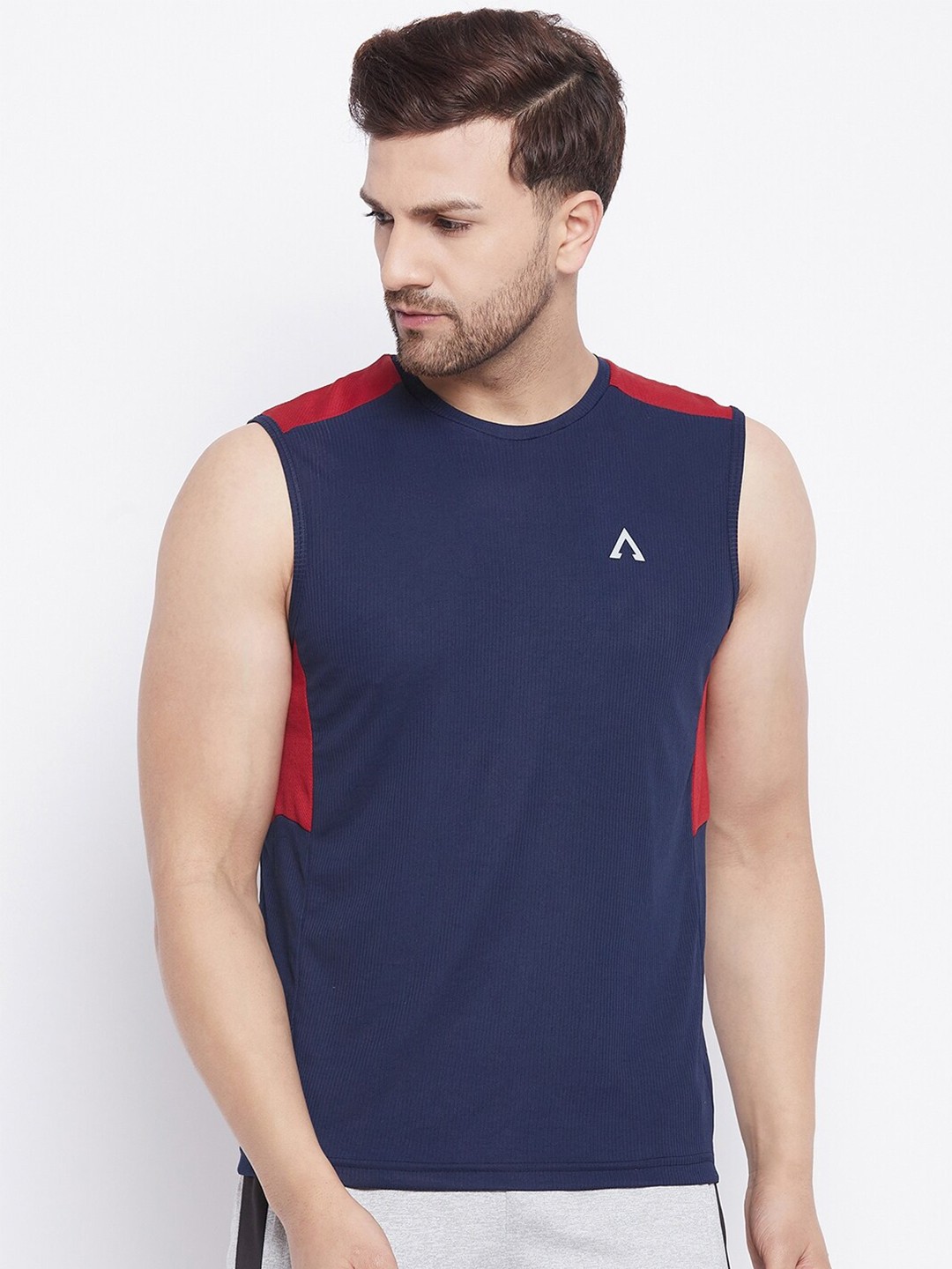 

AUSTIEX Men Blue & Red Slim Fit Running T-shirt