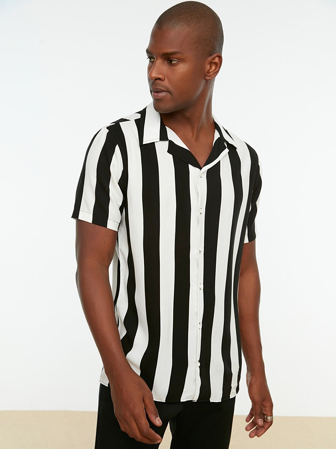 

Trendyol Men Black & White Striped Casual Shirt