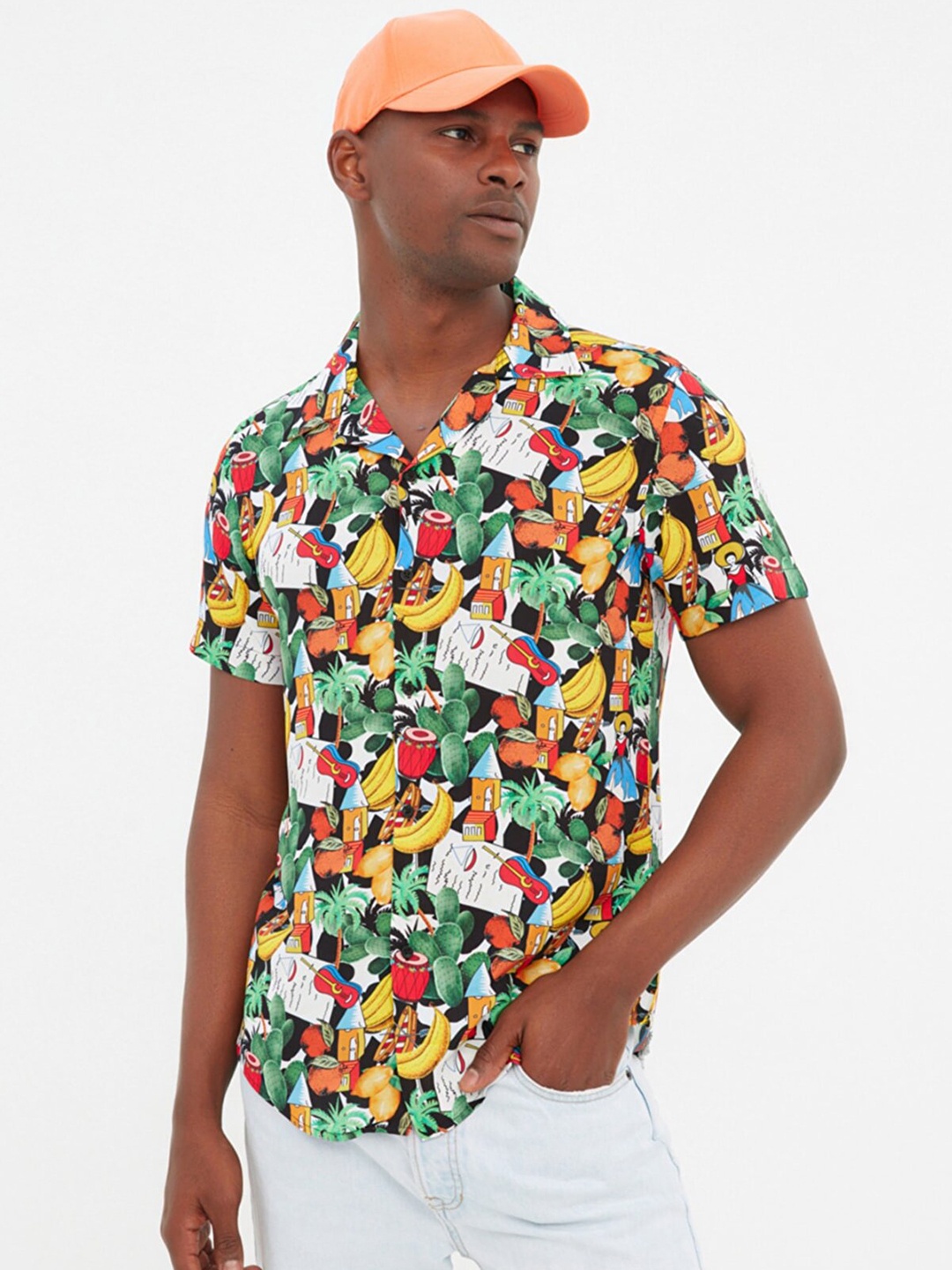 

Trendyol Men Green Conversational Printed Casual Shirt