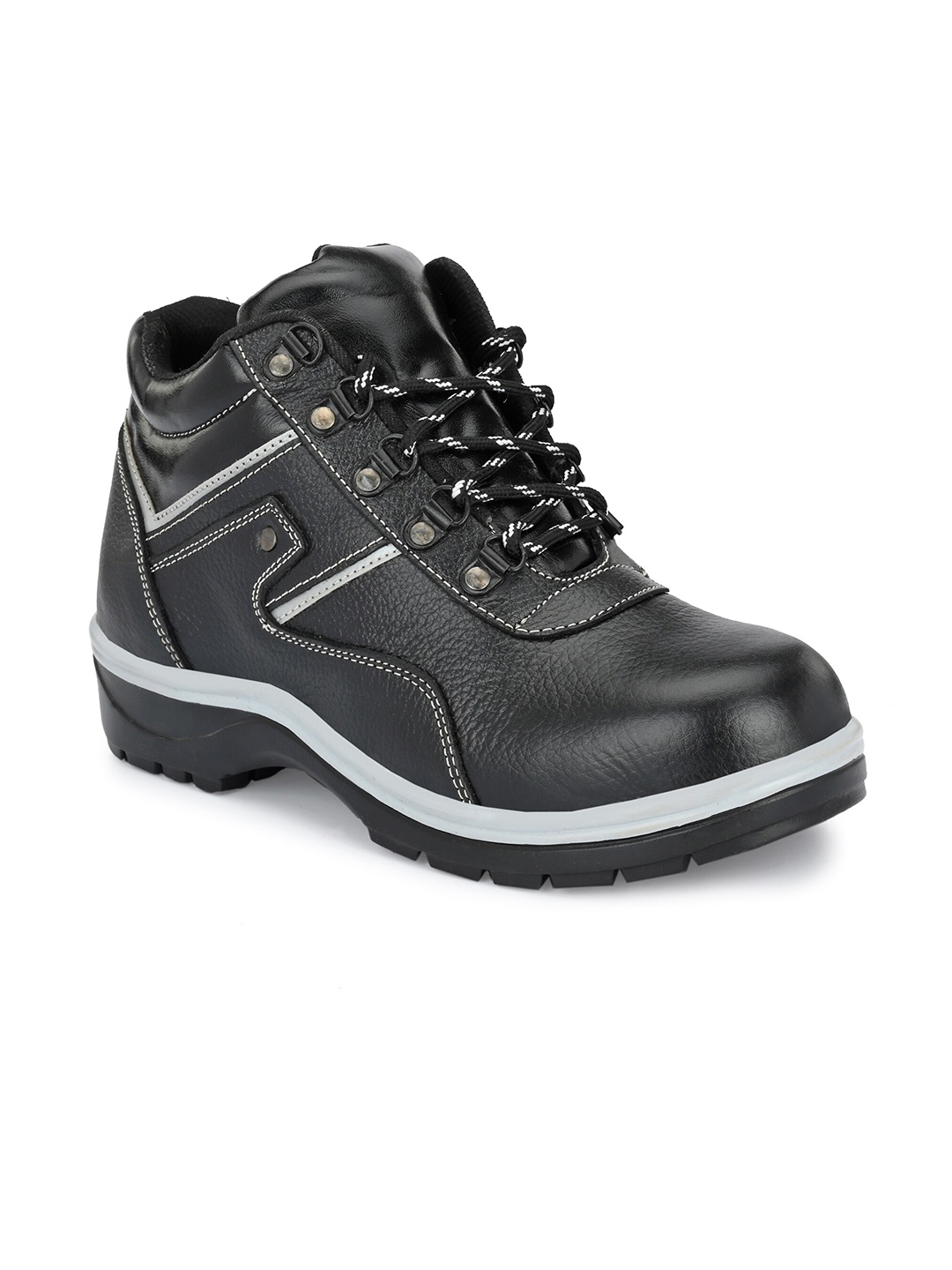 

Hundo P Men Black Leather Trekking Non-Marking Shoes