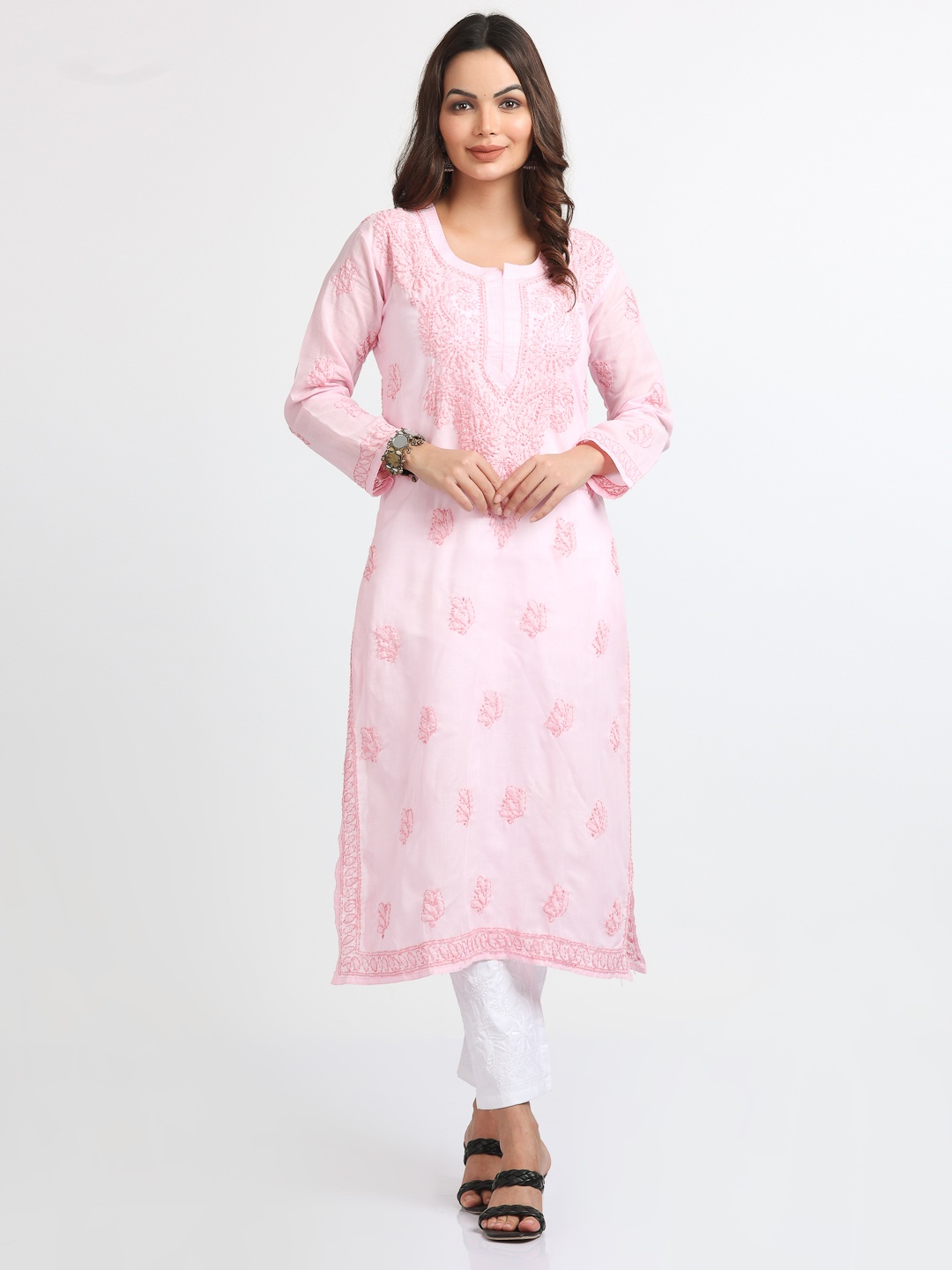 

FAWOMENT Pink Ethnic Motifs Embroidered Chikankari Kurta