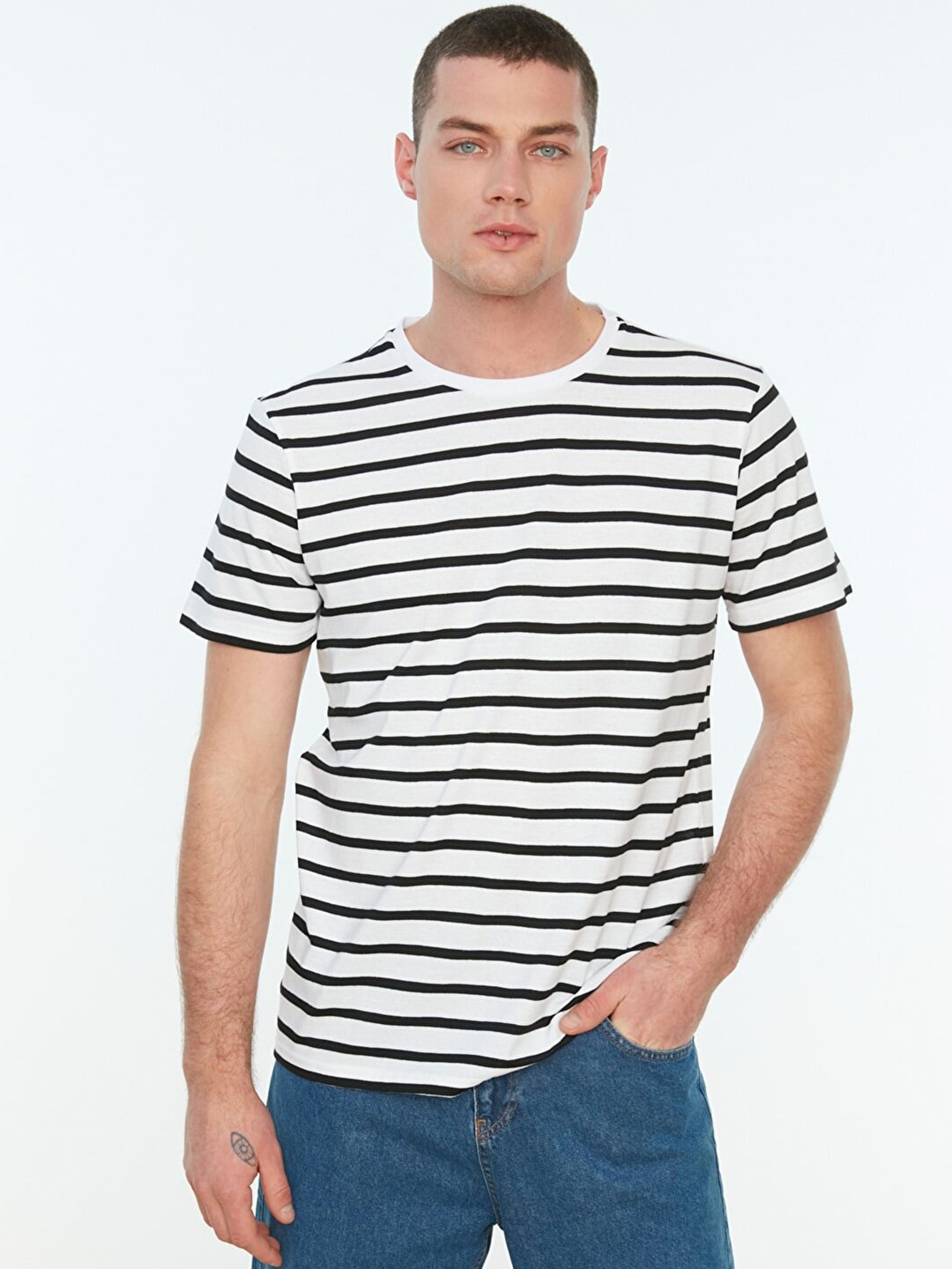 

Trendyol Men White & Black Striped Pure Cotton T-shirt