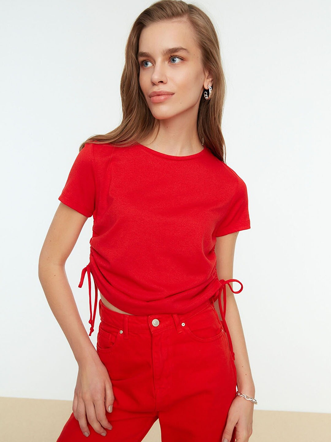 

Trendyol Women Red Solid Ruched T-shirt