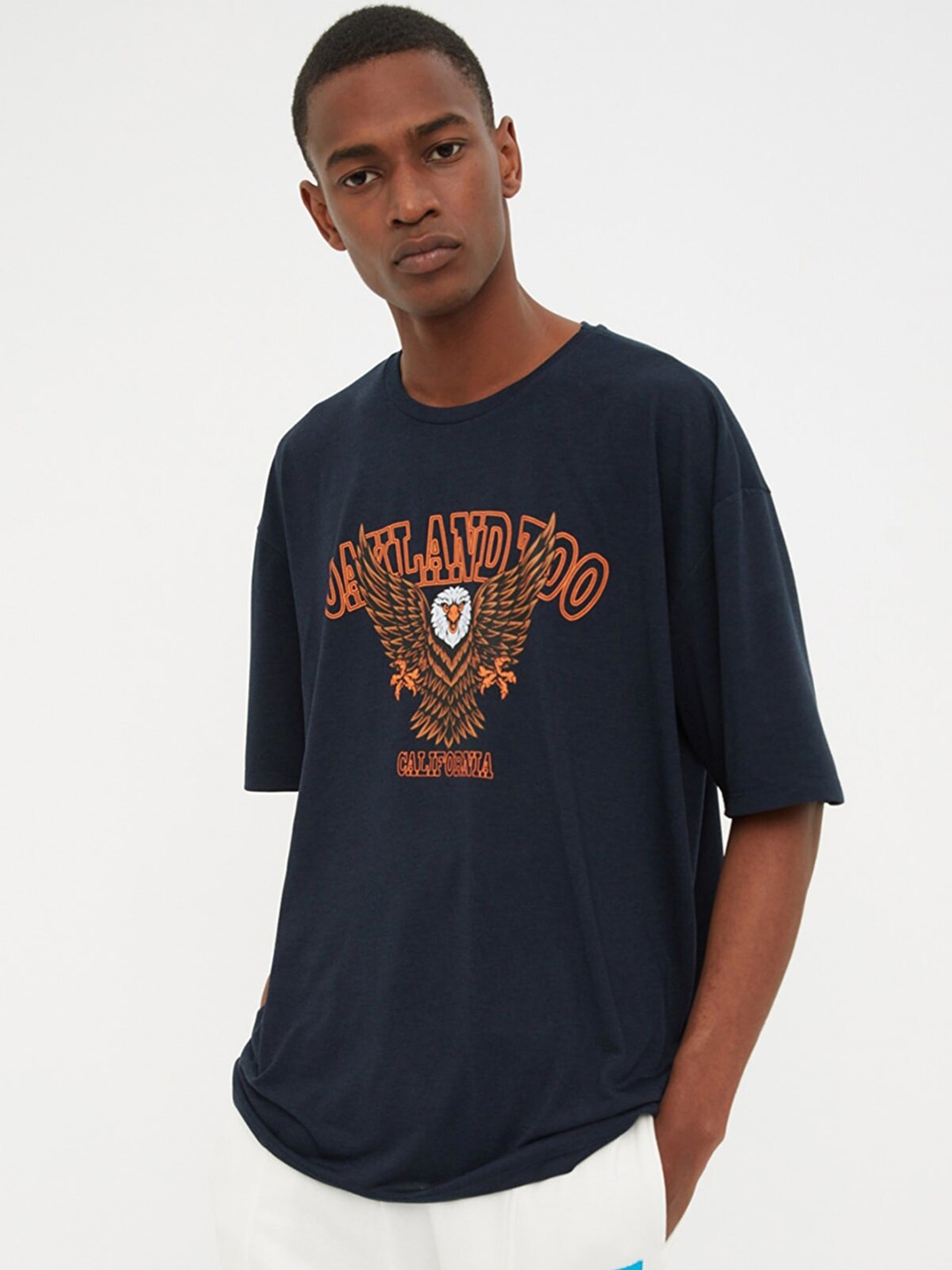 

Trendyol Men Navy Blue Typography Printed Drop-Shoulder Sleeves Relaxed Fit T-shirt