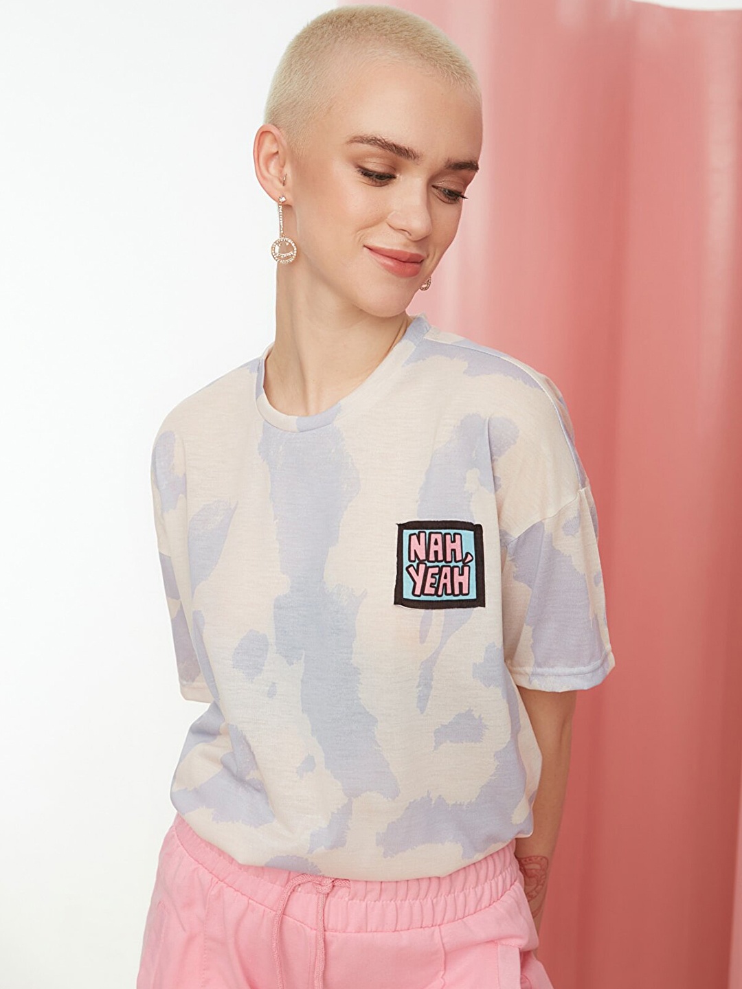 

Trendyol Women Blue & White Abstract Print T-shirt