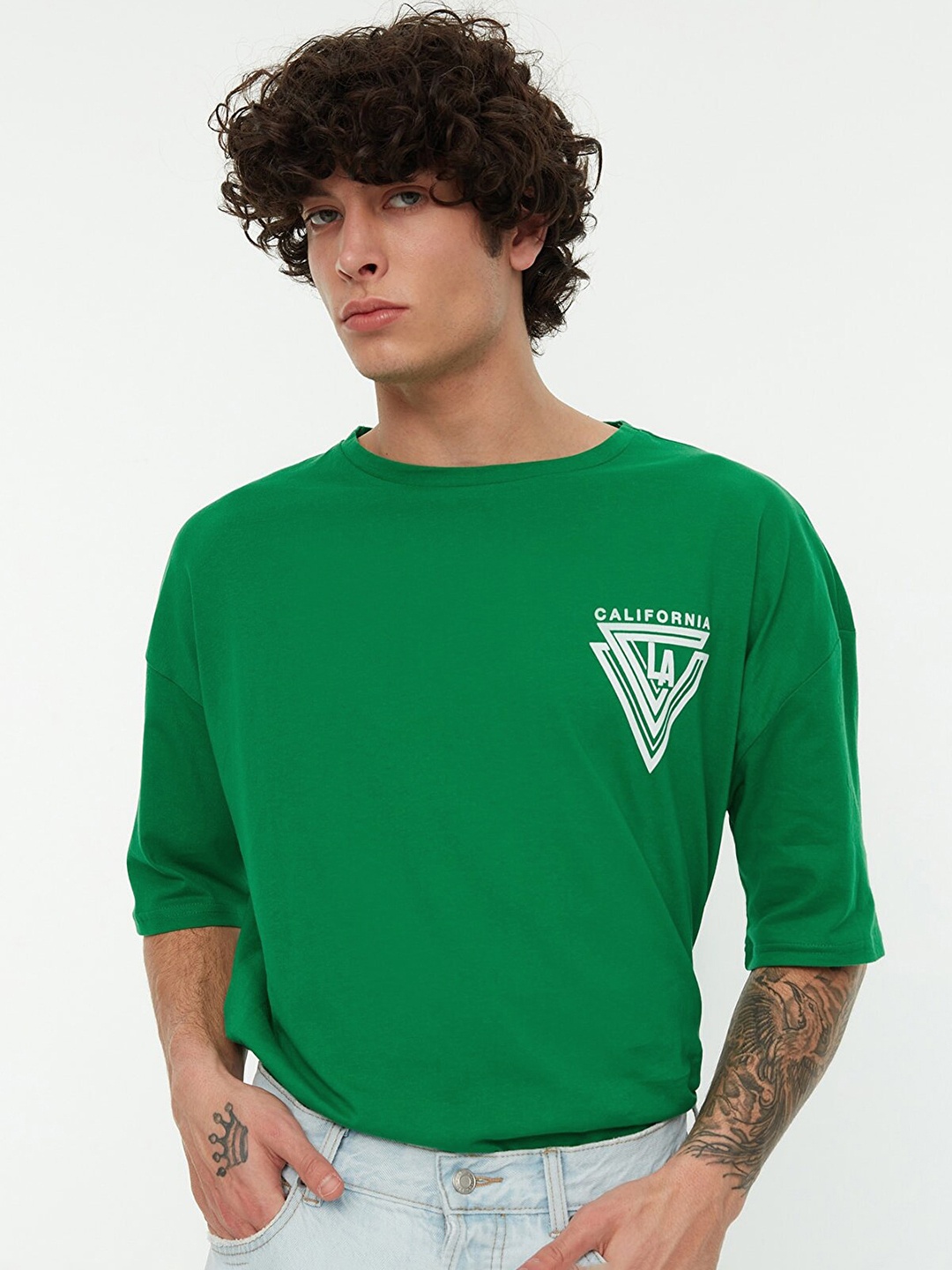 

Trendyol Men Green Printed Detail Drop-Shoulder Sleeves Pure Cotton T-shirt