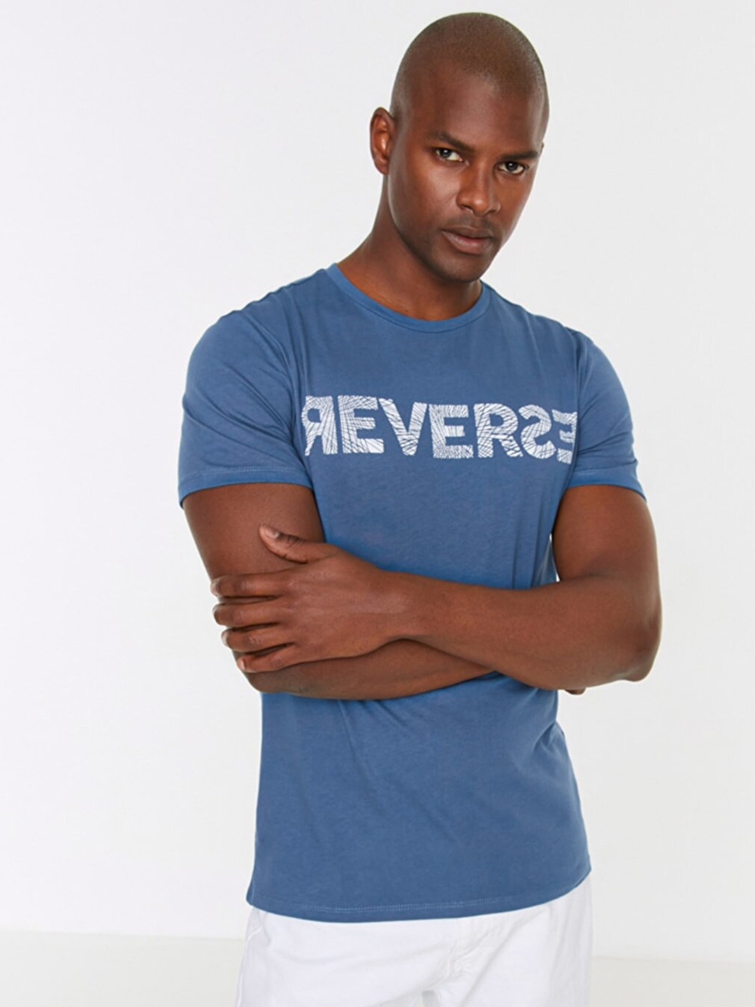 

Trendyol Men Blue & White Typography Printed T-shirt