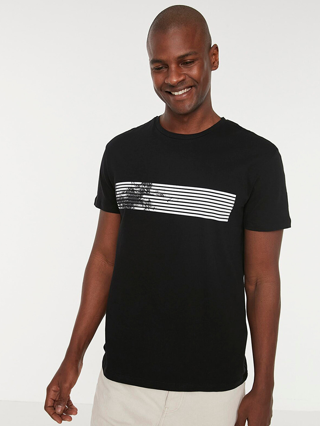 

Trendyol Men Black & White Printed T-shirt