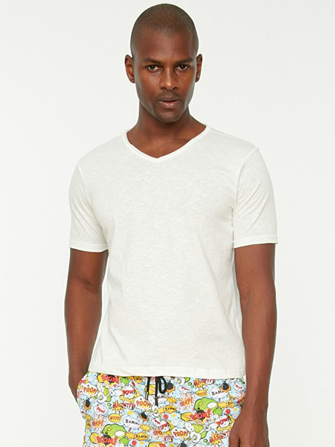 

Trendyol Men White V-Neck Pure Cotton T-shirt