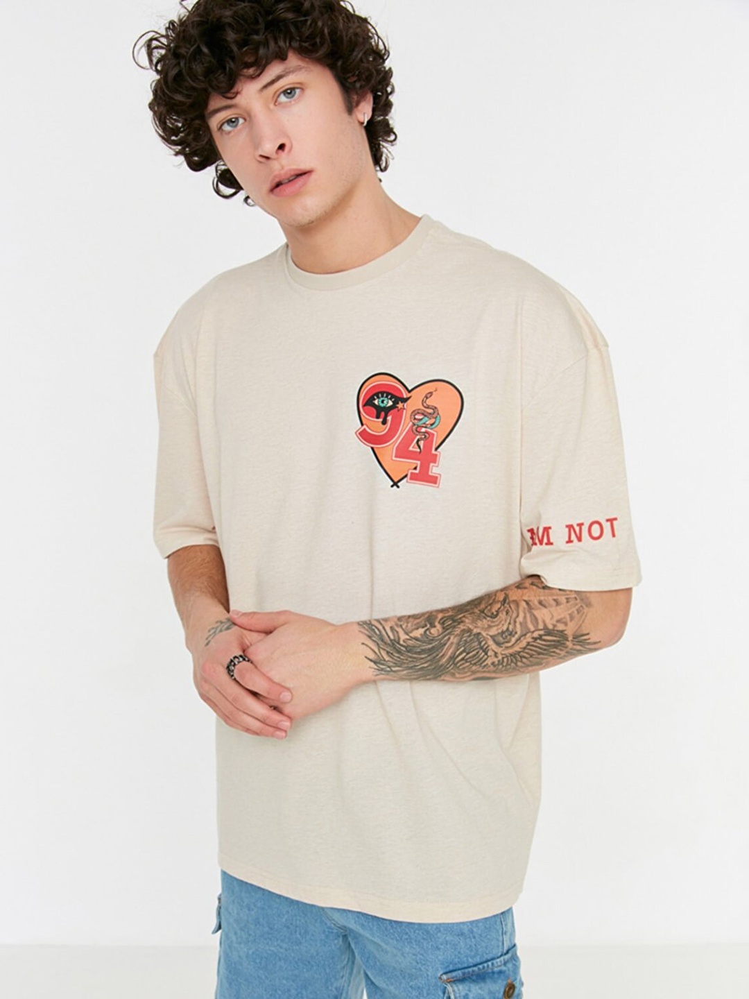 

Trendyol Men Beige Typography Drop-Shoulder Sleeves T-shirt