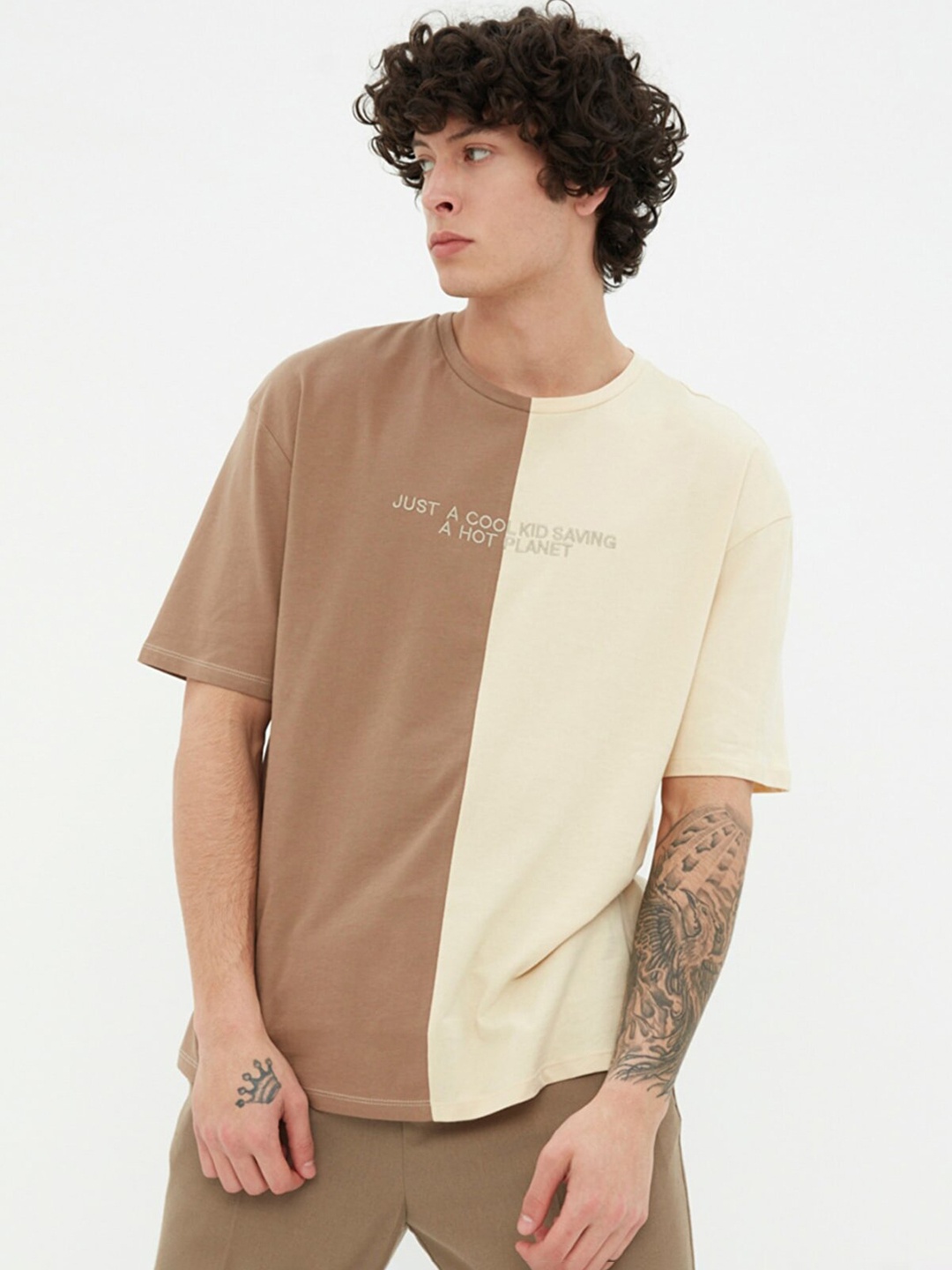 

Trendyol Men Brown & Cream-Coloured Typography Printed Pure Cotton Oversized T-shirt