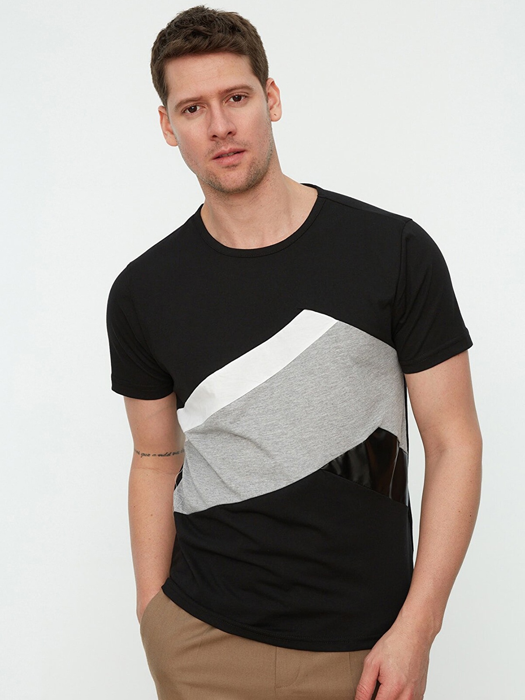 

Trendyol Men Black & Grey Melange Colourblocked T-shirt