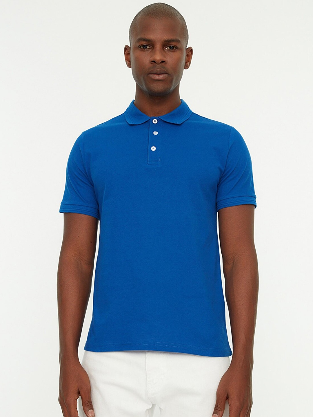 

Trendyol Men Blue Solid Polo Collar Pure Cotton T-shirt