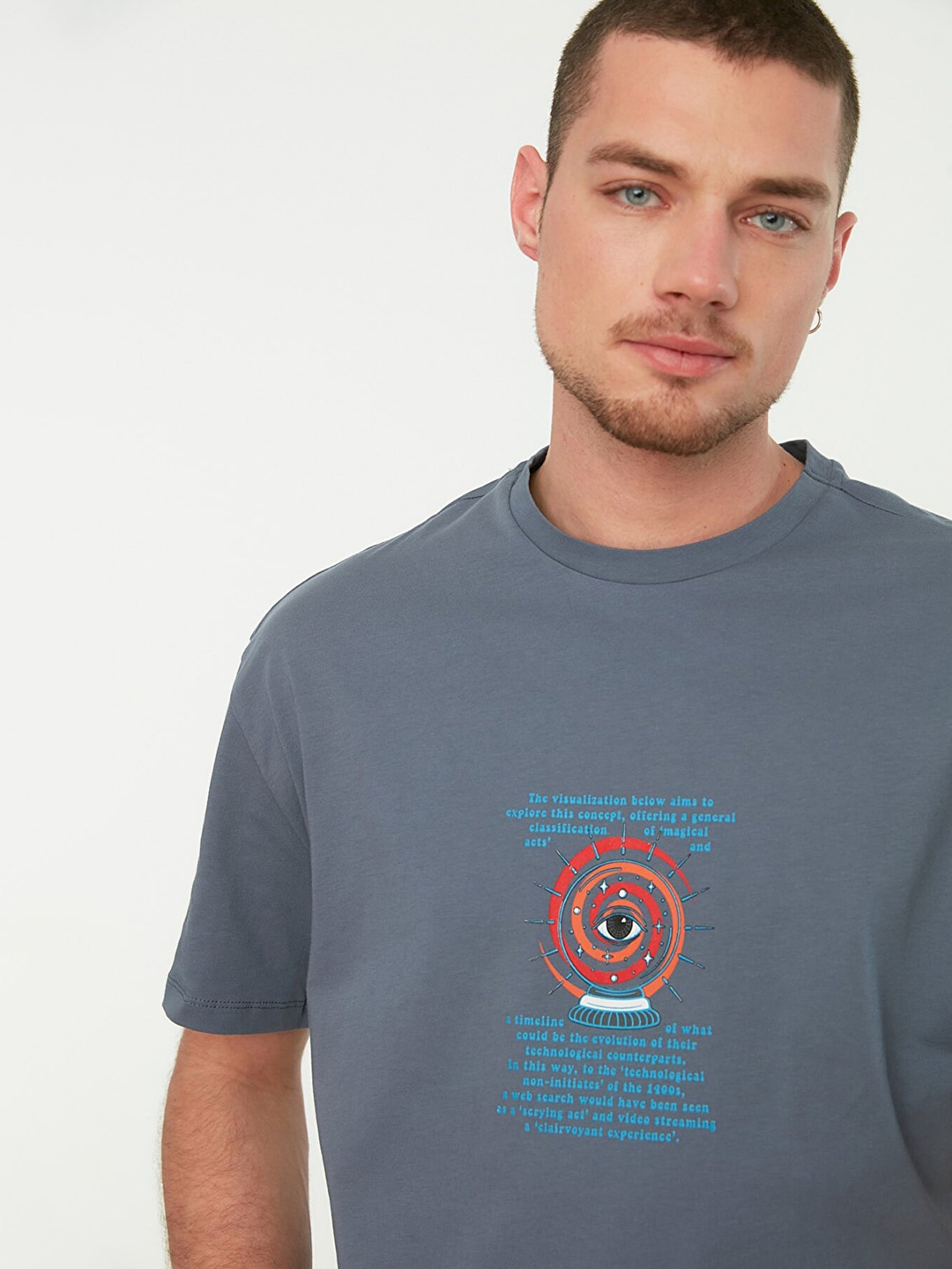 

Trendyol Men Grey & Blue Printed Drop-Shoulder Sleeves Cotton T-shirt