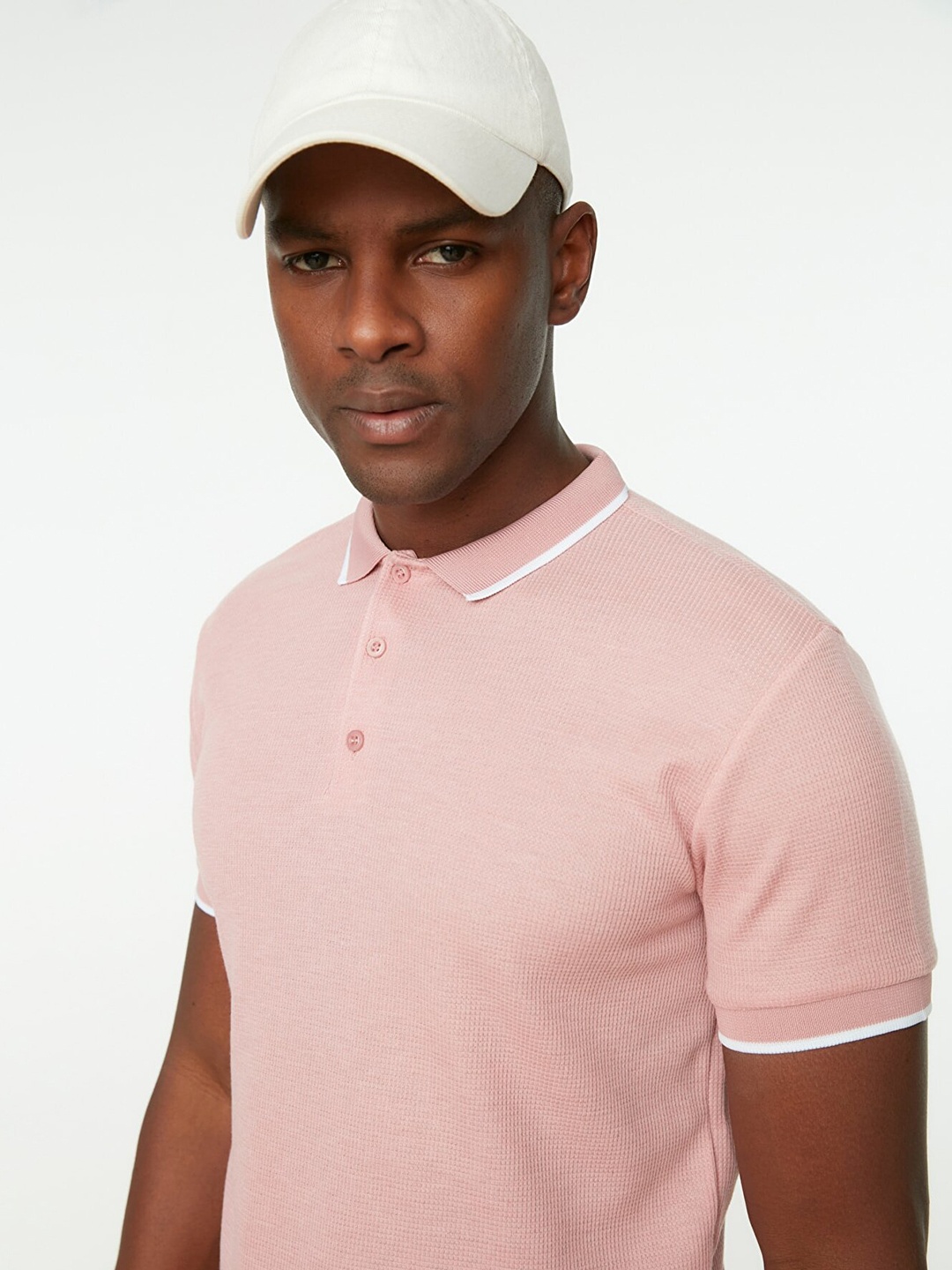 

Trendyol Men Dusty Pink Solid Polo Collar T-shirt, Rose