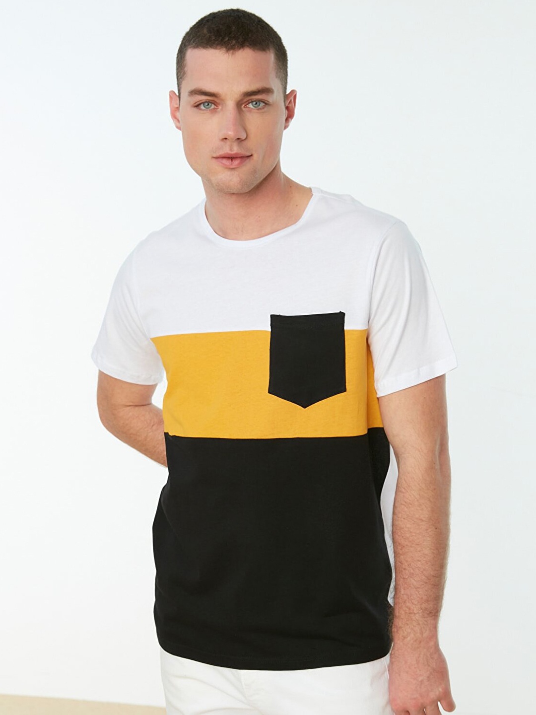 

Trendyol Men White & Black Colourblocked T-shirt