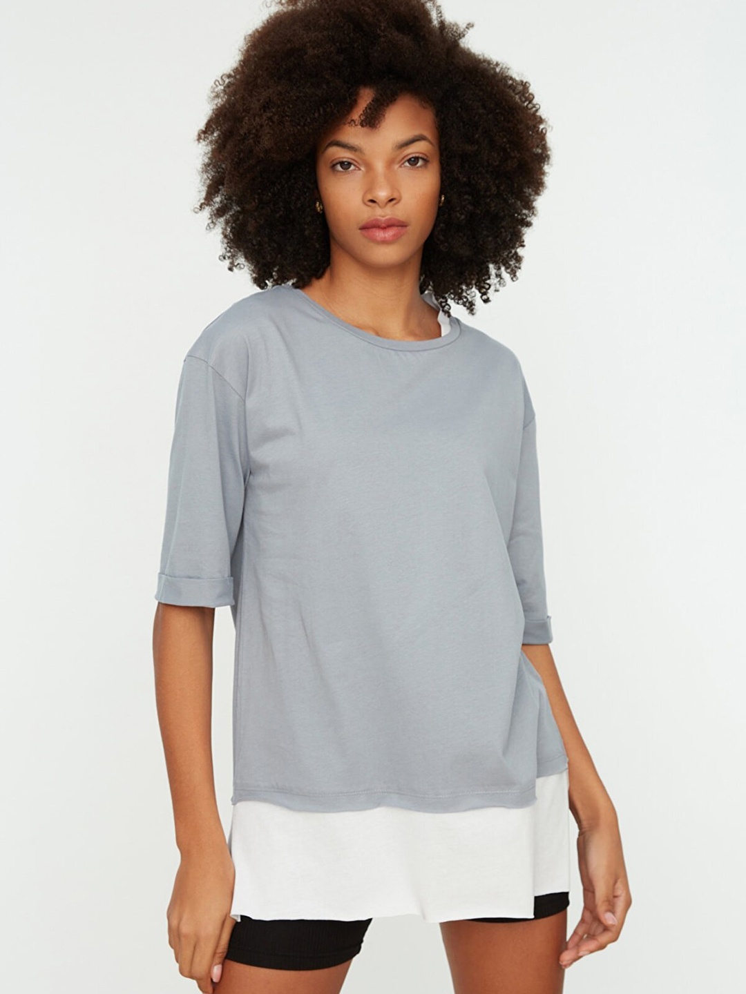 

Trendyol Women Grey & White Colourblocked Drop-Shoulder Sleeves Pure Cotton Oversized T-shirt