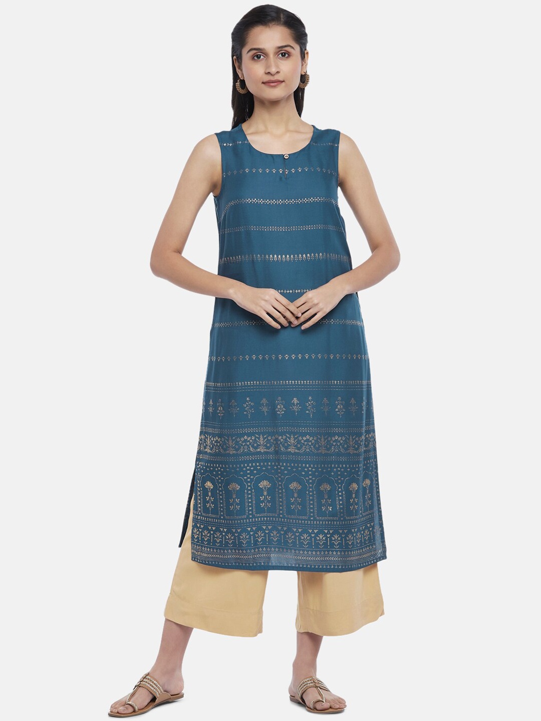 

RANGMANCH BY PANTALOONS Navy Blue Geometric Embroidered Thread Work Kurta