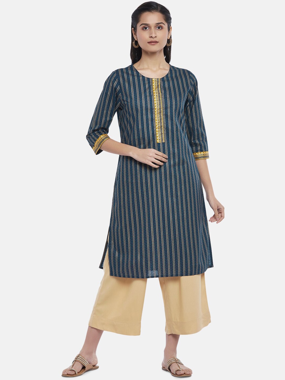 

RANGMANCH BY PANTALOONS Navy Blue Striped Thread Work Kurta