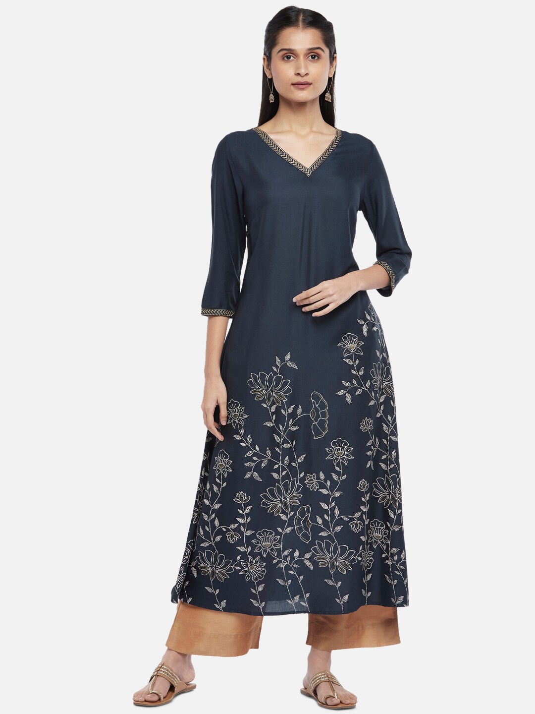 

RANGMANCH BY PANTALOONS Navy Blue Floral Printed Flared Sleeves Anarkali Kurta