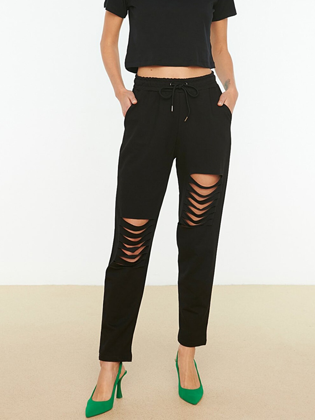 

Trendyol Women Black Solid Ripped Track Pants