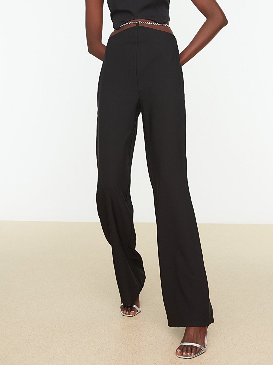 

Trendyol Women Black Solid Chain Detailed Trousers